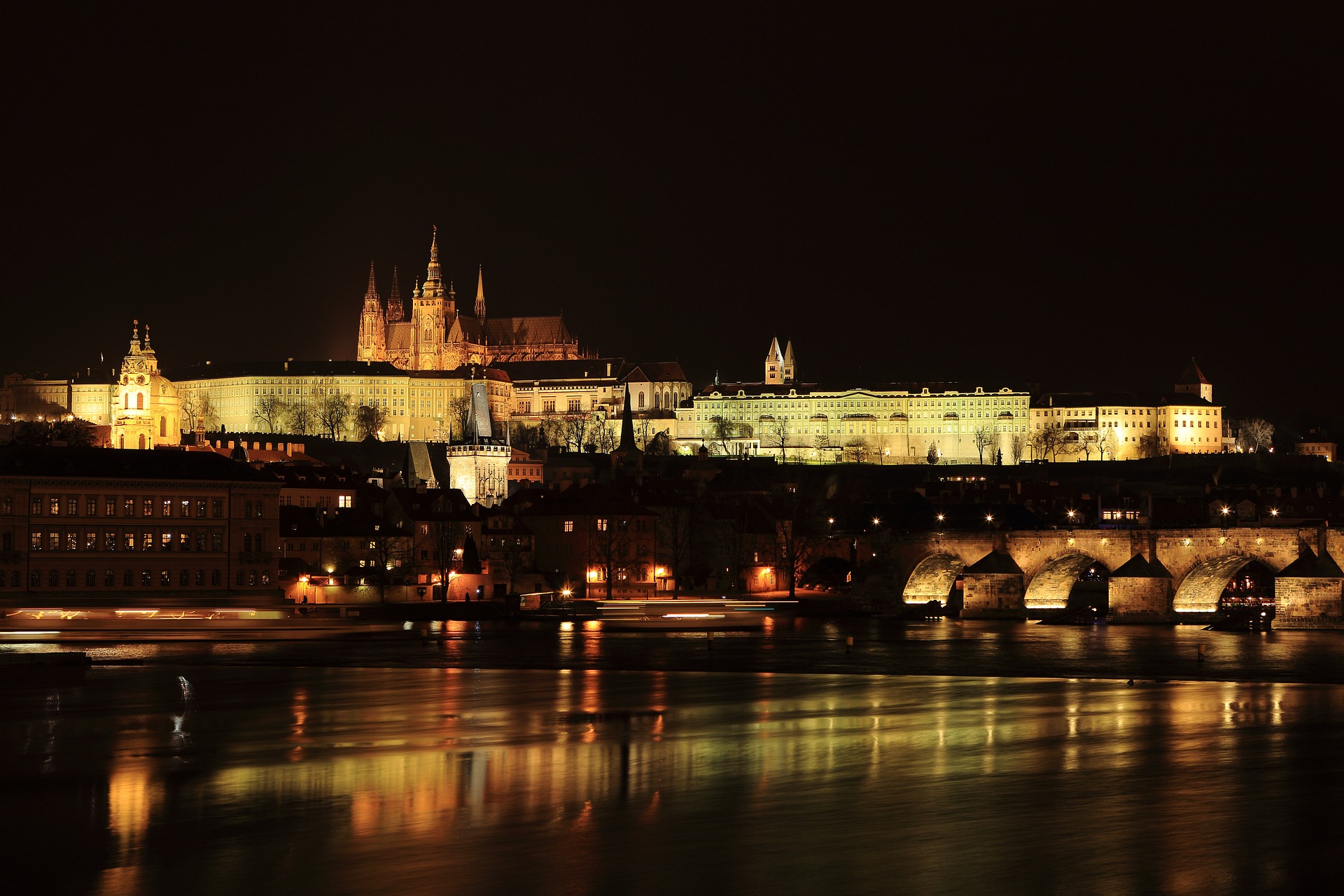 charles-bridge-3504485_1920